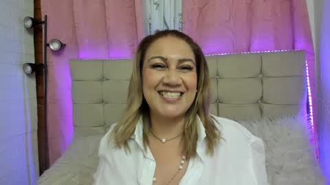 Snapshot of yayita_mature chatting on 10, 3, 2025 yayita online show from 10, 3, 2025