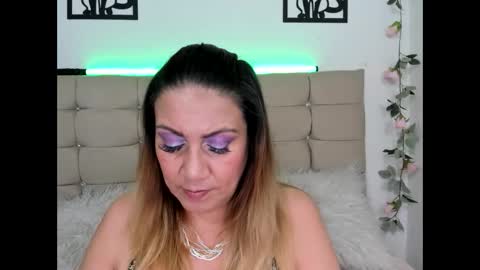 Snapshot of yayita_mature chatting on 22, 9, 2025 yayita online show from 22, 9, 2025