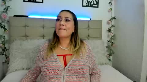 Snapshot of yayita_mature chatting on 27, 9, 2025 yayita online show from 27, 9, 2025