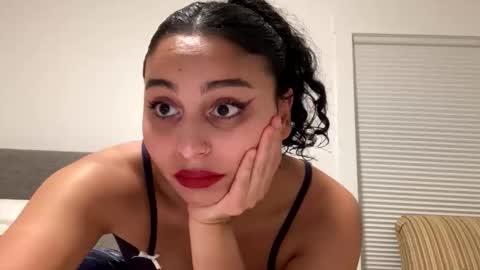 yazzydeleon online show from 16, 11, 2025