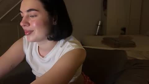 Snapshot of yeahrina chatting on 2, 10, 2025 rina online show from 2, 10, 2025