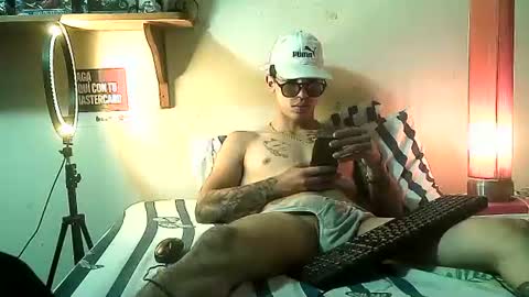 yeisoncastellanos1999 online show from 10, 7, 2026