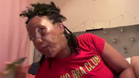 Snapshot of yella_princess chatting on 2, 7, 2026 Yella Princess online show from 2, 7, 2026