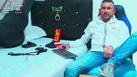 Yeol online show from 3, 11, 2025