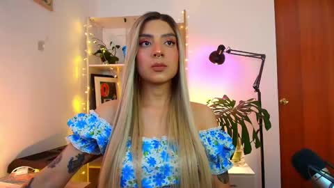 Snapshot of yeriawaddell_ chatting on 31, 1, 2025 yeriawaddell online show from 31, 1, 2025