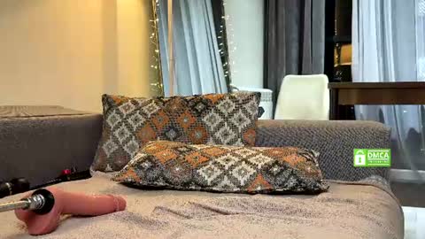 Snapshot of yes_mommy_zlata chatting on 10, 6, 2026 Zlata online show from 10, 6, 2026