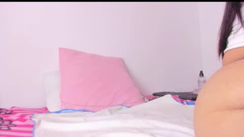 Snapshot of yesicasquirt65 chatting on 4, 12, 2025 yesicasquirt65 online show from 4, 12, 2025