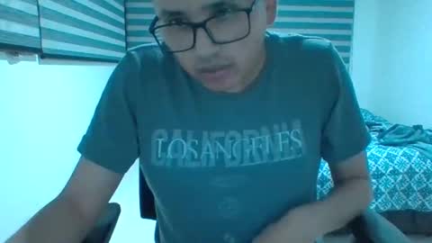 Snapshot of yesidxxx123_ chatting on 26, 4, 2026 yesidxxx123_ online show from 26, 4, 2026
