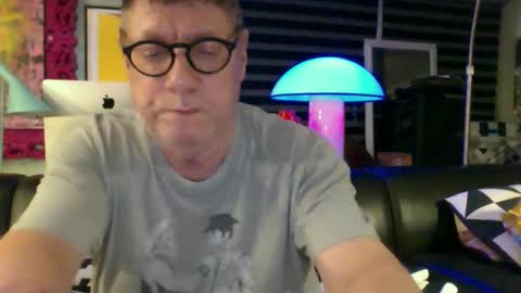 yessex247 online show from 19, 2, 2025