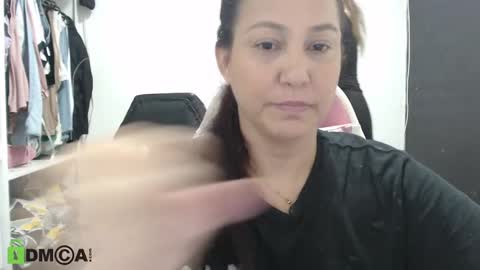 yessica and andres online show from 18, 2, 2025