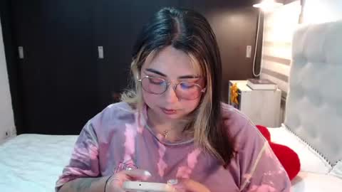 hii i am yini online show from 23, 7, 2026