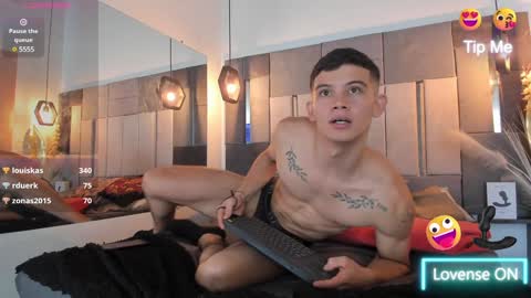 yizus_bonz online show from 12, 12, 2024