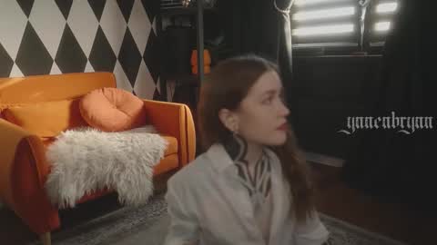 ynnenbrynn online show from 3, 2, 2026