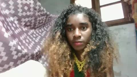 yolandrina05 online show from 14, 9, 2025