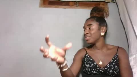 yolandrina05 online show from 29, 10, 2025