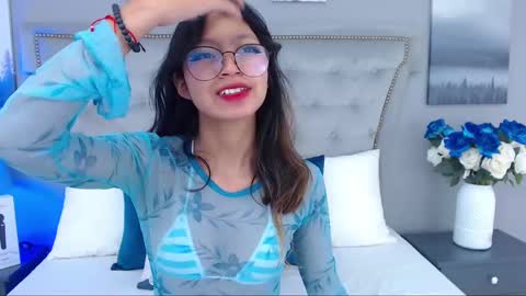 Snapshot of yommi_winx chatting on 2, 3, 2025 Yommi Winx online show from 2, 3, 2025