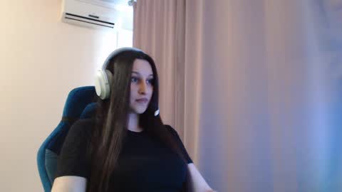 Sophie online show from 28, 4, 2026
