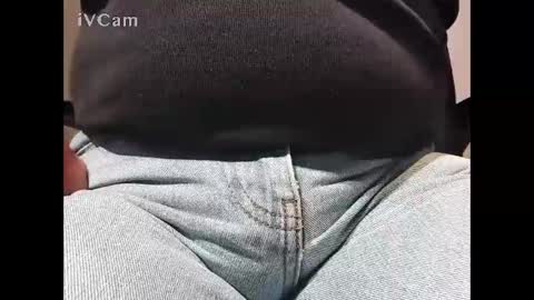 Snapshot of yoon85 chatting on 22, 10, 2025 yoon85 online show from 22, 10, 2025