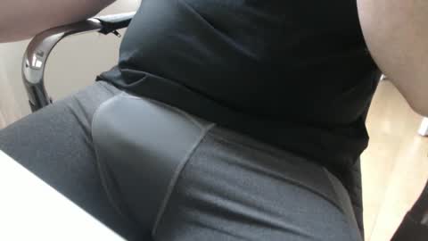 yorkiemanuk online show from 5, 3, 2026