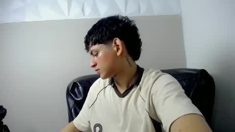 Snapshot of yosepp_cum chatting on 2, 5, 2026 YOSEP online show from 2, 5, 2026
