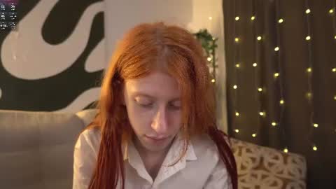 Snapshot of you_fell_in_love chatting on 10, 7, 2026 Elizabeth brunette -- Darline blonde online show from 10, 7, 2026
