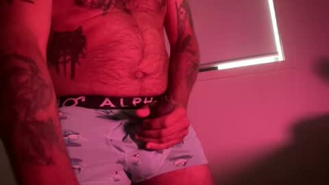 Snapshot of you_squirt chatting on 19, 5, 2026 Blackmeat online show from 19, 5, 2026