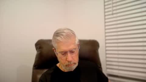 Snapshot of yougogirl_3 chatting on 19, 11, 2025 Colorado Guy Straight online show from 19, 11, 2025