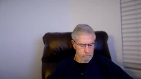 Snapshot of yougogirl_3 chatting on 16, 12, 2025 Colorado Guy Straight online show from 16, 12, 2025