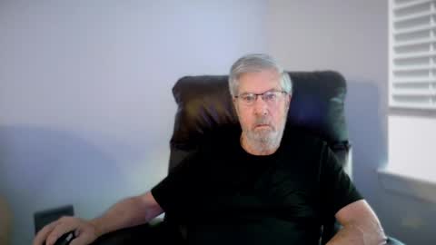 Snapshot of yougogirl_3 chatting on 3, 7, 2026 Colorado Guy Straight online show from 3, 7, 2026