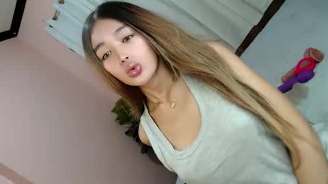 Snapshot of yougotelise69 chatting on 5, 12, 2024 HAPPY BIRTHDAY TO ME online show from 5, 12, 2024