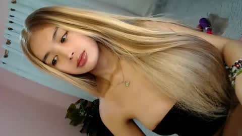 Snapshot of yougotelise69 chatting on 6, 12, 2024 HAPPY BIRTHDAY TO ME online show from 6, 12, 2024