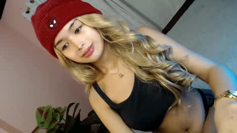 Snapshot of yougotelise69 chatting on 7, 1, 2025 HAPPY BIRTHDAY TO ME online show from 7, 1, 2025