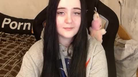 your_8a8y online show from 12, 11, 2025