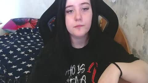 Snapshot of your_8a8y chatting on 7, 5, 2026 your_8a8y online show from 7, 5, 2026
