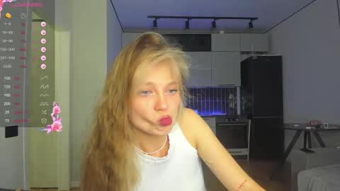 Snapshot of your_alice0 chatting on 6, 10, 2025 Alice online show from 6, 10, 2025