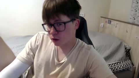 Snapshot of your_boyfriend123 chatting on 4, 6, 2026 Max online show from 4, 6, 2026