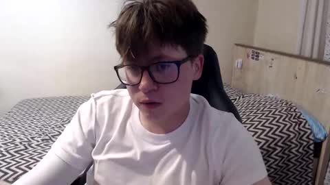 Snapshot of your_boyfriend123 chatting on 10, 6, 2026 Max online show from 10, 6, 2026