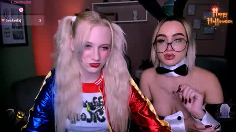 Snapshot of your_bunny12 chatting on 31, 10, 2025 your bunny12 online show from 31, 10, 2025