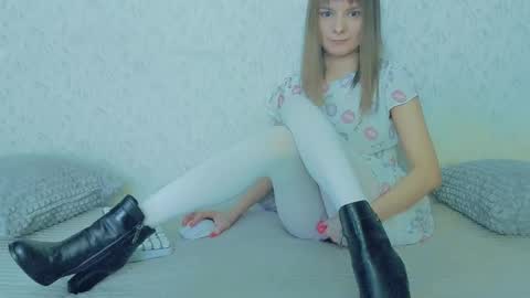 Lily online show from 9, 2, 2025