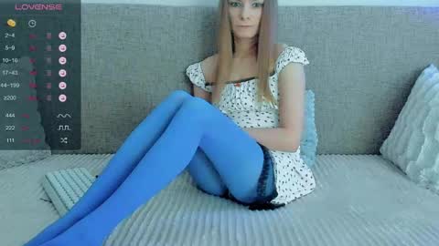 Lily online show from 26, 4, 2026