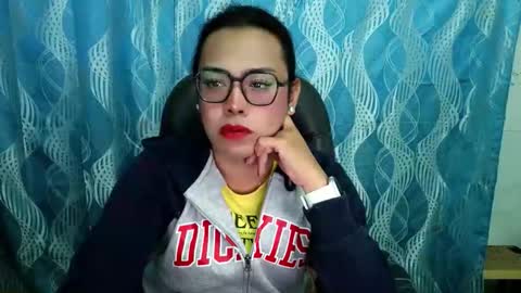 Snapshot of your_dreamgirlxxx69 chatting on 11, 9, 2025 your_dreamgirlxxx69 online show from 11, 9, 2025