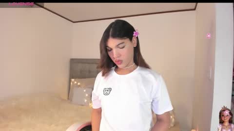 Snapshot of your_favorite_doll_ chatting on 4, 2, 2026 Eliza online show from 4, 2, 2026