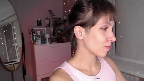 Alex and Kris long hair online show from 8, 10, 2025