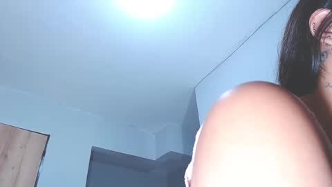 Snapshot of your_latin_girl chatting on 5, 3, 2026 your_latin_girl online show from 5, 3, 2026