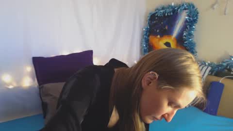 Snapshot of your_lionheart chatting on 10, 1, 2025 your_lionheart online show from 10, 1, 2025