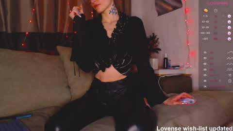 Snapshot of your_lionheart chatting on 25, 9, 2025 your_lionheart online show from 25, 9, 2025