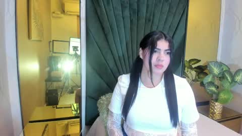 Snapshot of your_naughtyangel_ chatting on 27, 5, 2026 VIOLETA online show from 27, 5, 2026