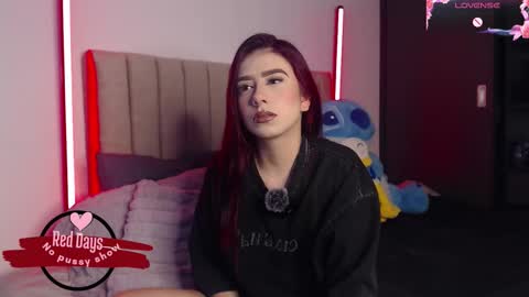 Snapshot of your_rosalie chatting on 21, 11, 2025 your_rosalie online show from 21, 11, 2025