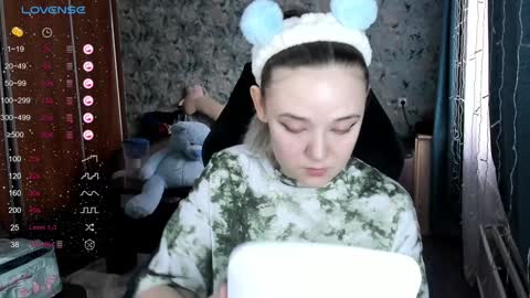 Molly online show from 8, 12, 2024