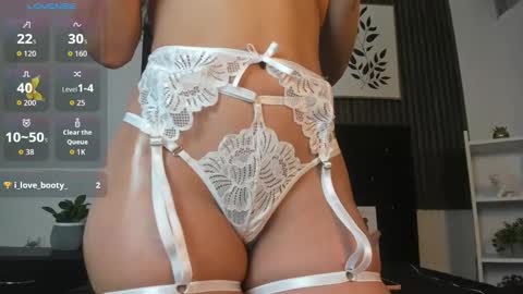 Snapshot of your_submissive_ chatting on 25, 11, 2025 your_submissive_ online show from 25, 11, 2025